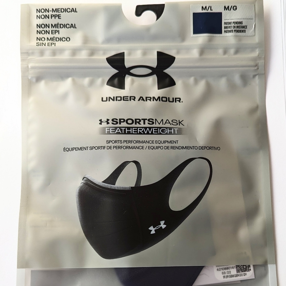 Under Armour NWT M/L sports mask featherweight Navy Blue